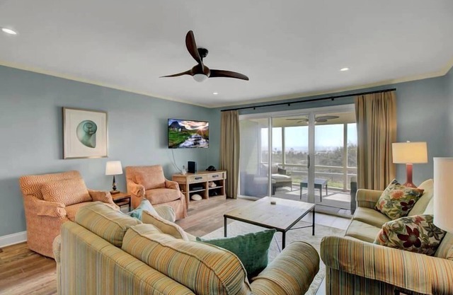 Turtle Cove|Oceanfront|Step off Screen Porch Onto the Beach|Renovated|New Listing|Spacious Screen.