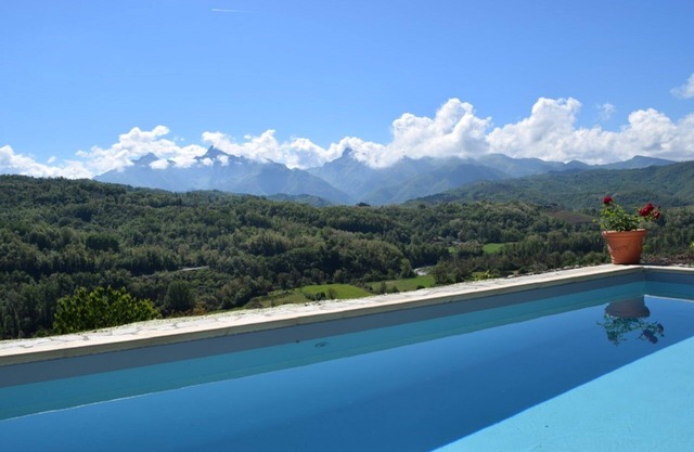 Tuscany luxury villa by Cinque Terre private spa consist of pool hot tub sauna