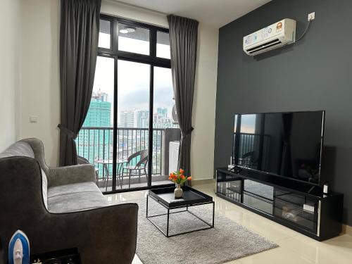 Twin Tower 3BR 6Pax 2min walk to Ciq by Hauz Cinta