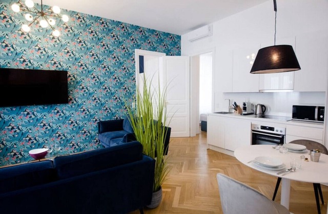 Two-Bedroom Apartment - Opera