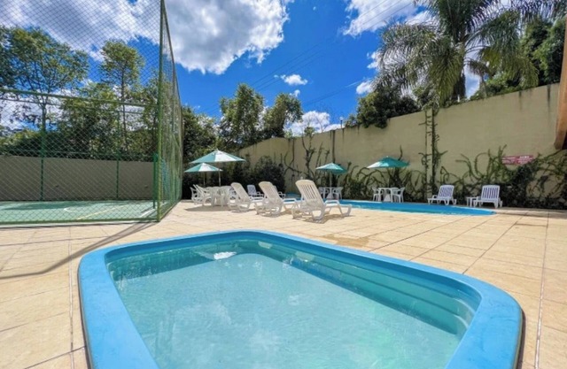 Two Bright Twin Retreat Close to Forest Trails, River Walks and Canyon Lookouts