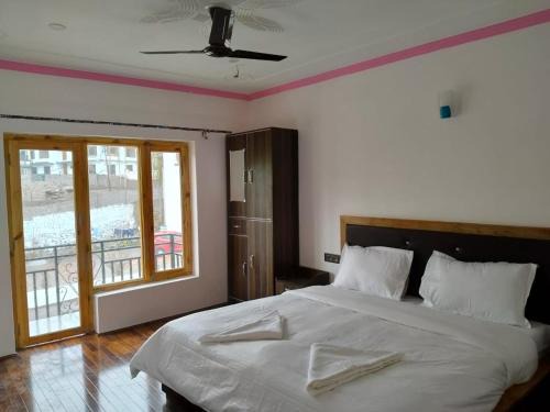 Two Flower Guest House