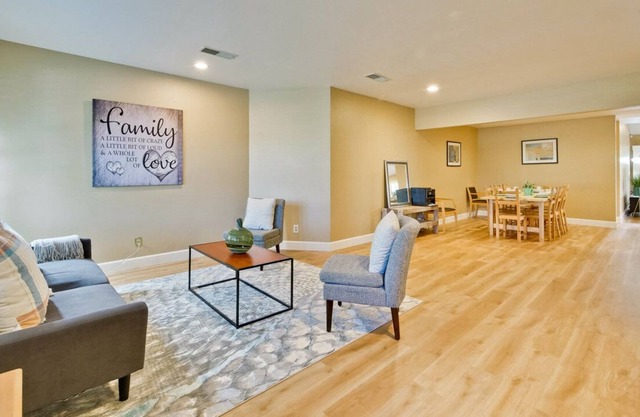 Two Suites! 4B3B business/family ready home in best area of SJ