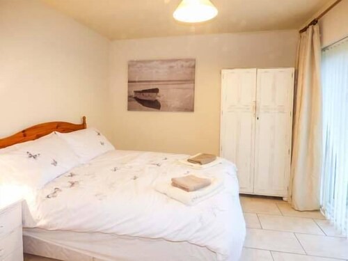 Ty Woods Cottage, RHOSCOLYN