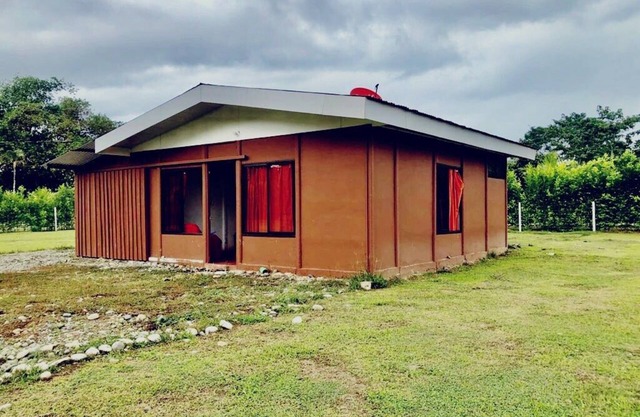 Typical Costa Rican house between forests, waterfalls and Indigenous area! ☀