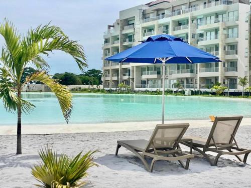 U-GO Baia Kristal: Modern Oasis in Cartagena