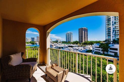 Uhost AI - 3BR Condo - Stunning Water Views