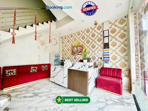 UJJAIN HOTEL TEERUPATI - INN Near Shri Mahakaleshwar Jyotirlinga Temple - Fully Air conditioned Rooms Prime Location - A Superior Hoten In Ujjain