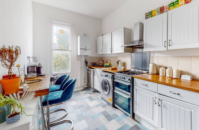 UK.LO.OSC - Lovely 1 bedroom flat to rent in Oseney Crescent