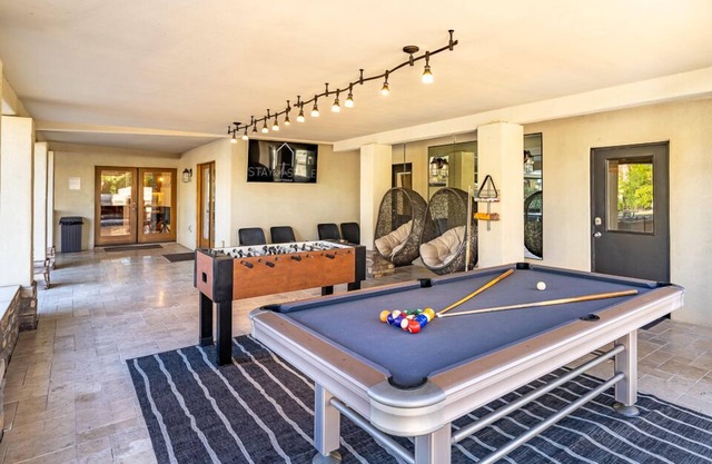 Ultimate Guys' Golf Trip: Epic for 24 with Pool, Sport Court, Endless Games rivate Bunk House Adv.
