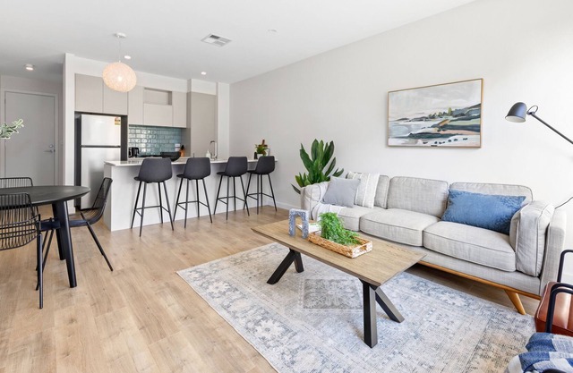 Ultra-modern spacious 3 bedroom townhouse