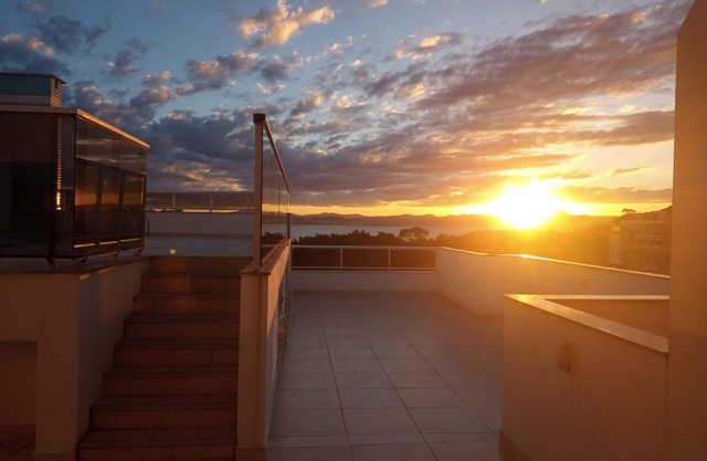 Uma Suíte em Cobertura frente ao Mar