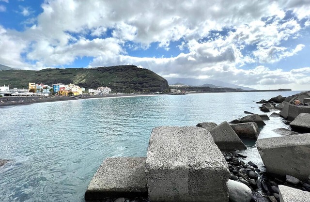 Un dormitorio con vista al Mar,Wifi, frente playa