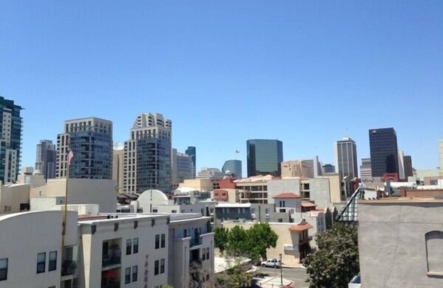 Unbeatable Location Downtown and Great Condo! You won't be disappointed!