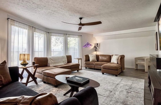 Unique 4Bed/3Bath A-Frame