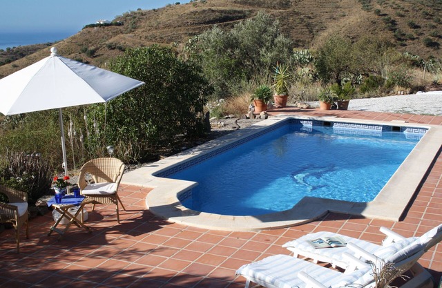 Unique authentic finca with pool and wide views of the sea and mountains