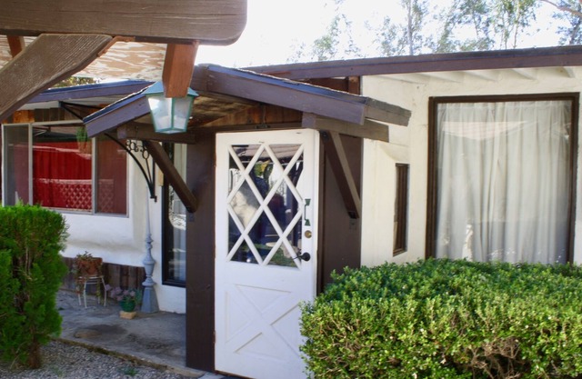Unique Cabin escape into a tiny house, Dutch style