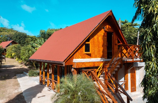 Unique eclectic 1-bedroom Cabin/St in San Andrés y Providencia, a nature wonder!