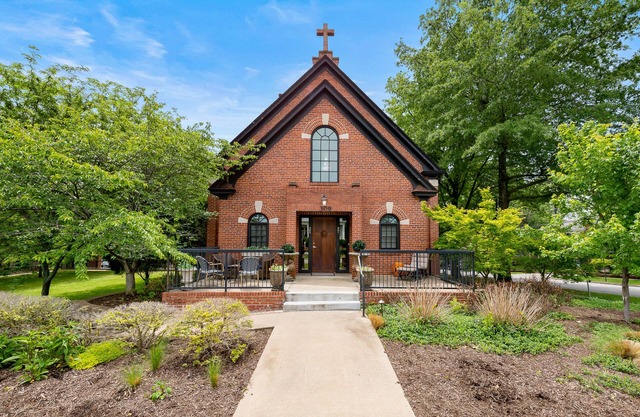 Unique converted condo near Fayetteville Square with patio, park views, W/D