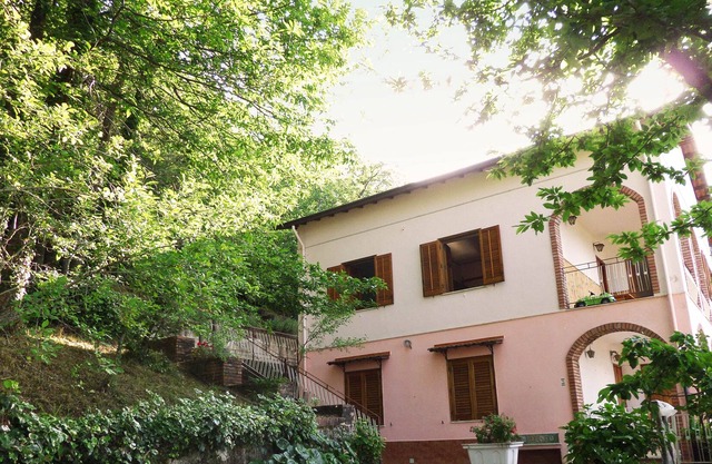 Unique countryside house close to mountains and sea