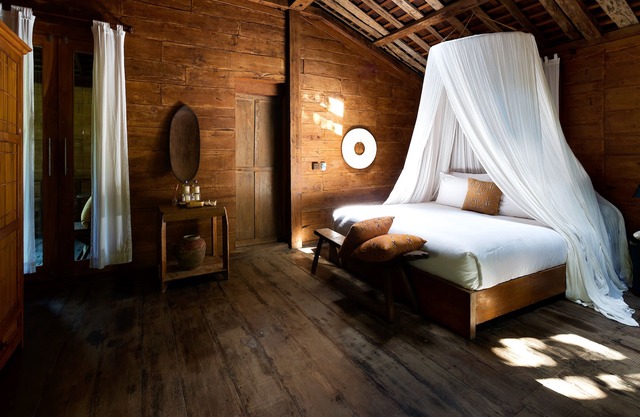 Unique Gladak House in Canggu Resort