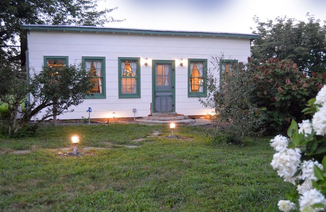 Unique Tiny House Getaway on Historic Farm