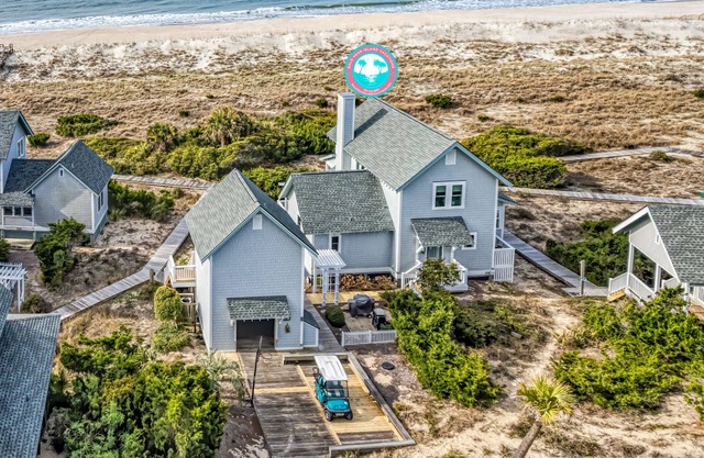 Unmatched Oceanfront Elegance - Ensuite Privacy, Gourmet Kitchen, Both Clubs & More!