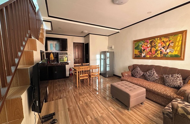 Unwind in Batangas City: Santa Rita Townhouse Gem