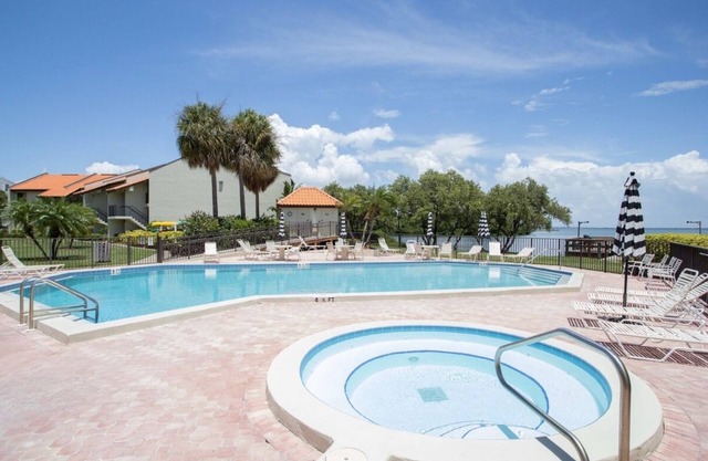 "Unwind in Paradise: Discover the Serenity of Tierre Verde"