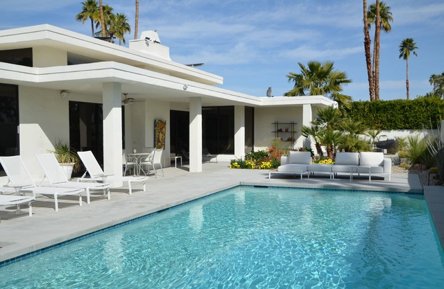 Updated 3,700 sq feet Contemporary Home