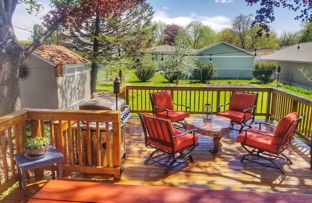 Updated Clear Lake Home near Downtown!