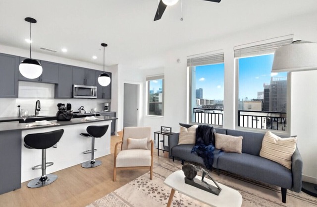 Upscale 2BR Near Regions Field + Park