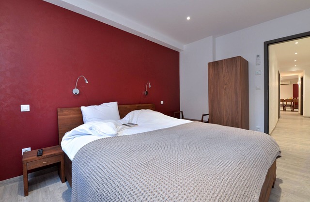 Upscale apartment in the heart of the historic center of ColmarParking public