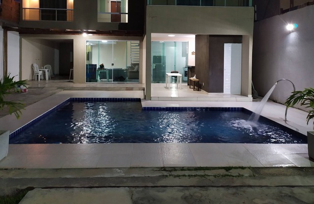 Upscale French Beach House, 4 Bedrooms / 2 Suites, Wifi, Pool