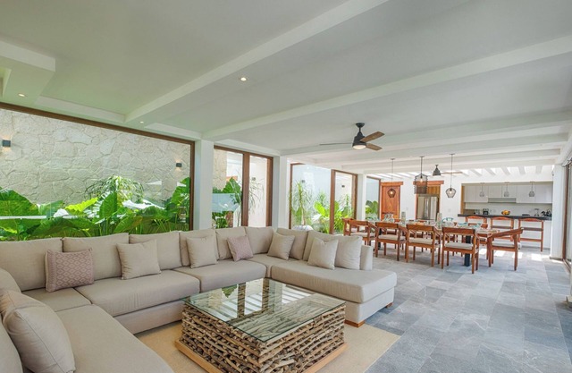 Upscale villa in gated community of Yal Ku Ha with Lagoon access!