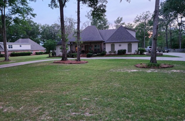 Upscaled Lakeview French Acadian Retreat Oasis