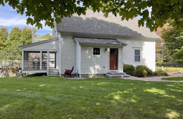 Uptown Charmer, Meredith near Winnipesaukee!