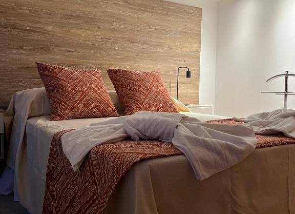 Uptown City Apart La Falda