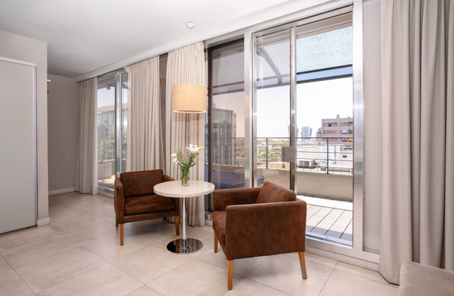 Urbanica The Libertador Hotel