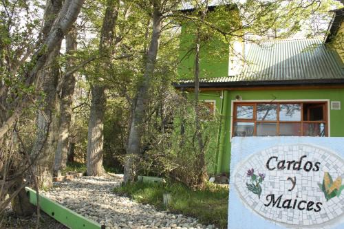 USHUAIA VALLE de ANDORRA CARDOS y MAICES