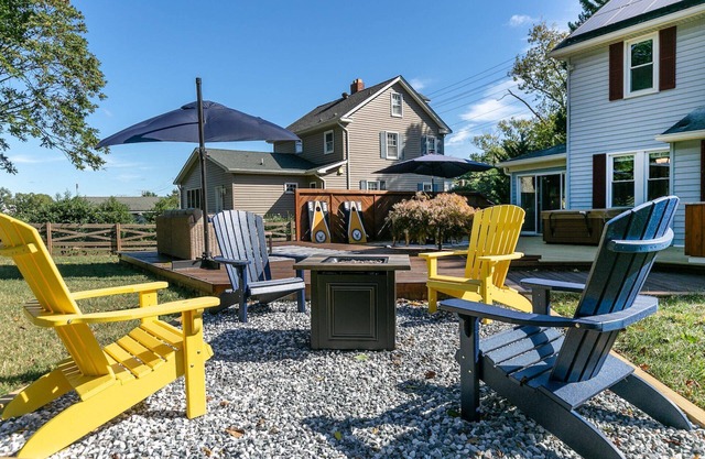 USNA Home Steps to Stadium Dog-Friendly w Parking