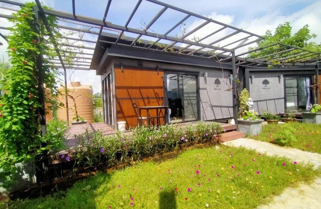 Uthaithani Resort