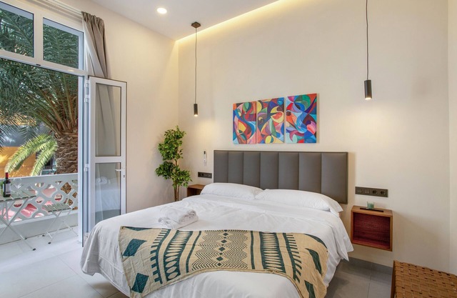 Vacation Studio 'Estudio Balcon' with Shared Terrace, Wi-Fi and Air Conditioning