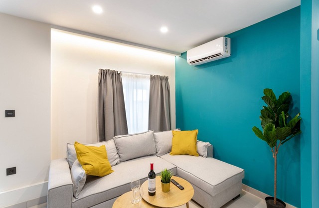 Vacation Apartment 'Apartamento Entreplanta' with Shared Terrace, Wi-Fi and Air Conditioning