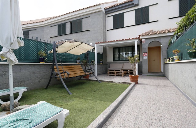 Vacation 'Masvacation Calle Lanzarote B' with Private Terrace, Wi-Fi and Air Conditioning