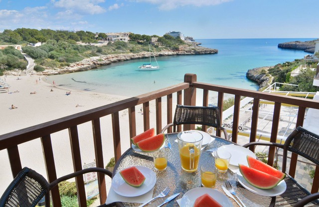 Vacation apartment/apartment for 6 guests with 100m² in Felanitx (111157)