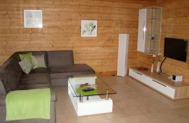Vacation apartment Sehn I basement - Ferienwohnungen Sehn