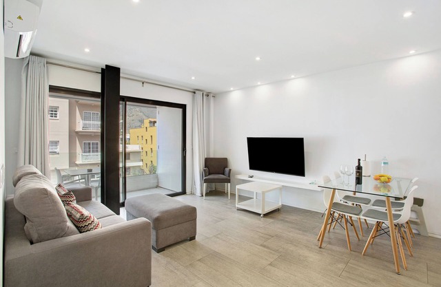 Vacation Home 'Flying La Palma- Green' with Mountain View, Terrace & Wi-Fi