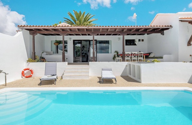 Vacation Home 'Casa Carmen - Comfort and Privacy' with Sea View, Private Pool and Wi-Fi