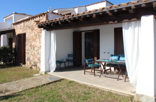 Vacation Home "Casa Della Luna" with Sea View, Private Pool & Wi-Fi